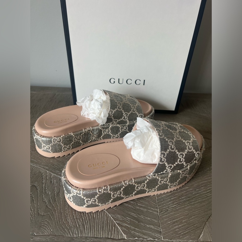 SOLD Authentic New Angelina Gucci GG Canvas Silver Platform Sandals Sz 38